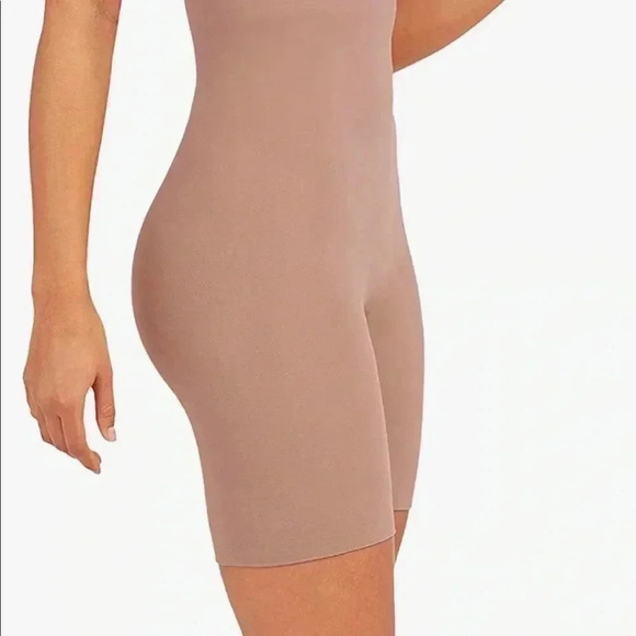 NWT SPANX HIGHER POWER SHORT S cafe au lait - Picture 2 of 8